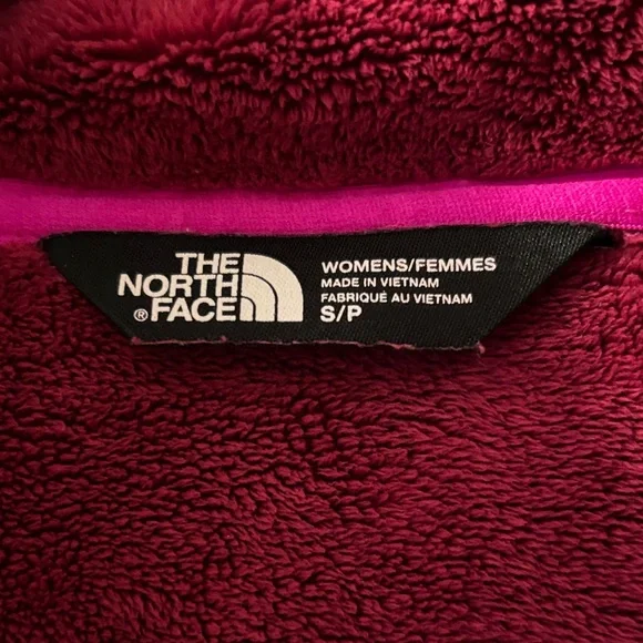 The North Face Women's Fleece Jacket - Deep Pink - Picture 3 of 3